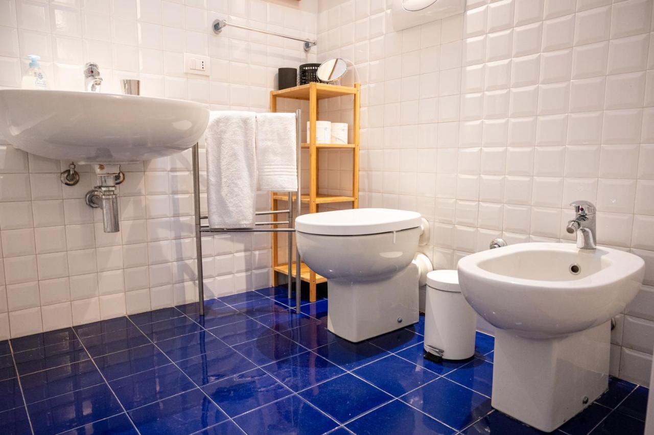 דירות מילאנו Trilocale Zona Farini/Isola מראה חיצוני תמונה